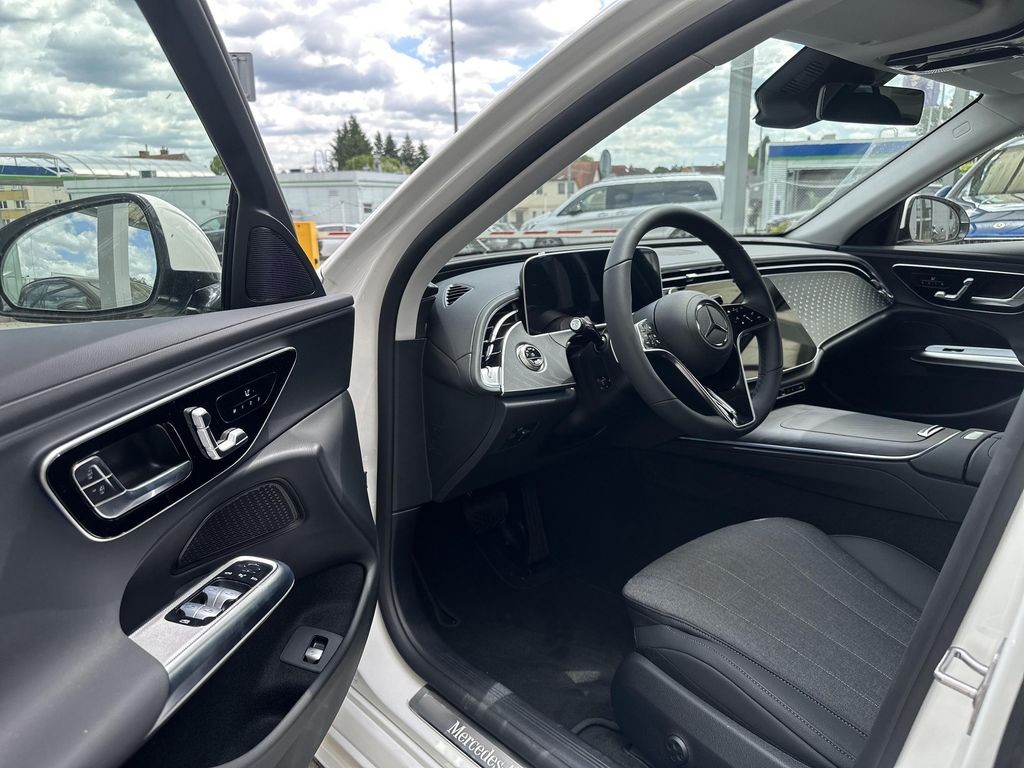 Mercedes-Benz E 220 d 4MATIC (foto 12)