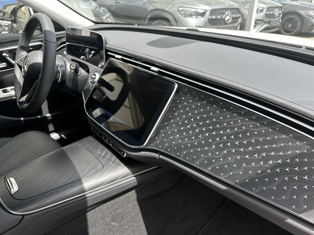 Mercedes-Benz E 220 d 4MATIC (foto 15)