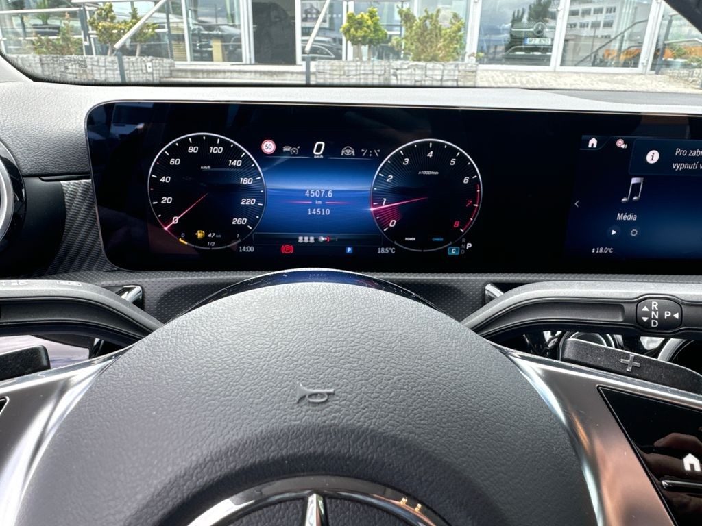 Mercedes-Benz A 180 180 PROGRESSIVE (foto 9)