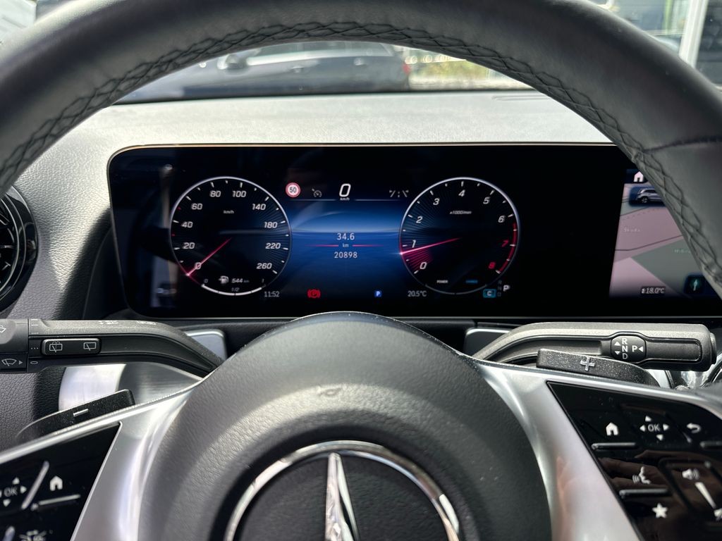Mercedes-Benz GLB 220 220 4MATIC (foto 9)