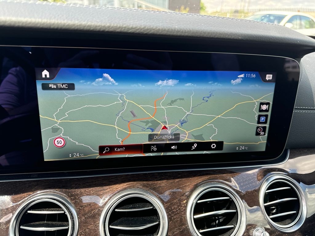 Mercedes-Benz E 300 AMG paket 300de 4MATIC (foto 16)