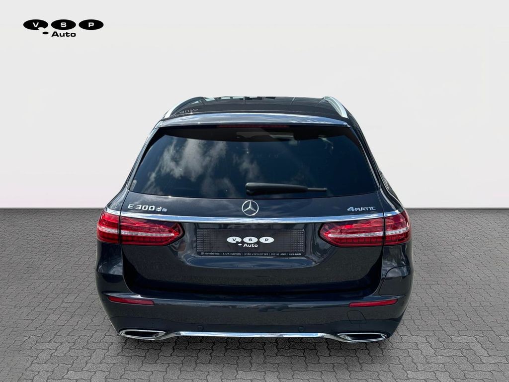 Mercedes-Benz E 300 AMG paket 300de 4MATIC (foto 3)