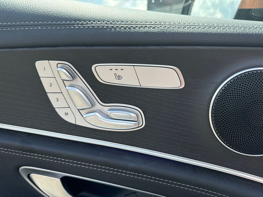 Mercedes-Benz E 300 AMG paket 300de 4MATIC (foto 13)