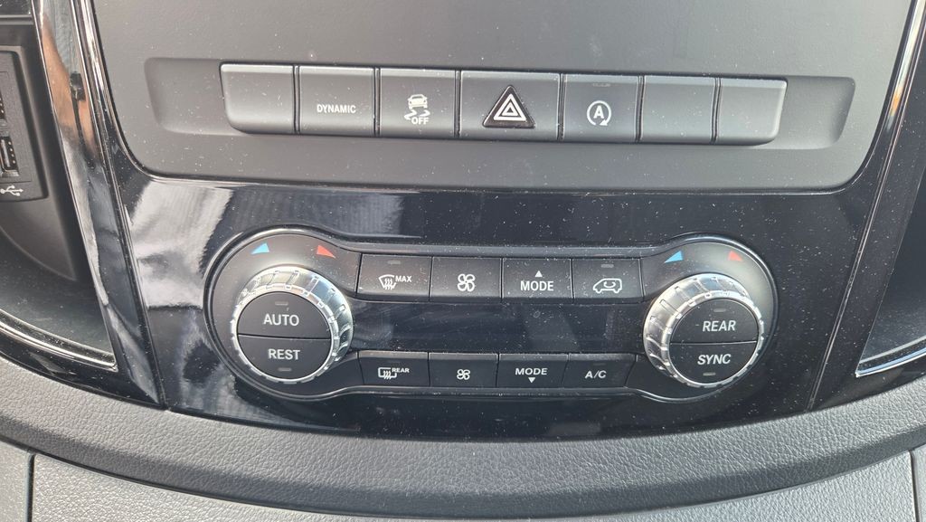 Mercedes-Benz Vito 119 CDI/L, Select, 4x4 (foto 12)