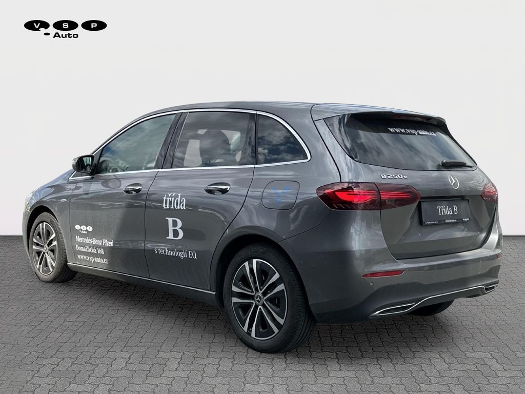 Mercedes-Benz B 250 e (foto 2)