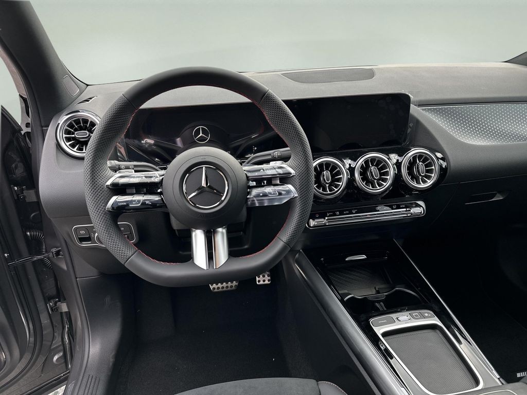 Mercedes-Benz GLA 200 d 4MATIC AMG Style Edition (foto 9)