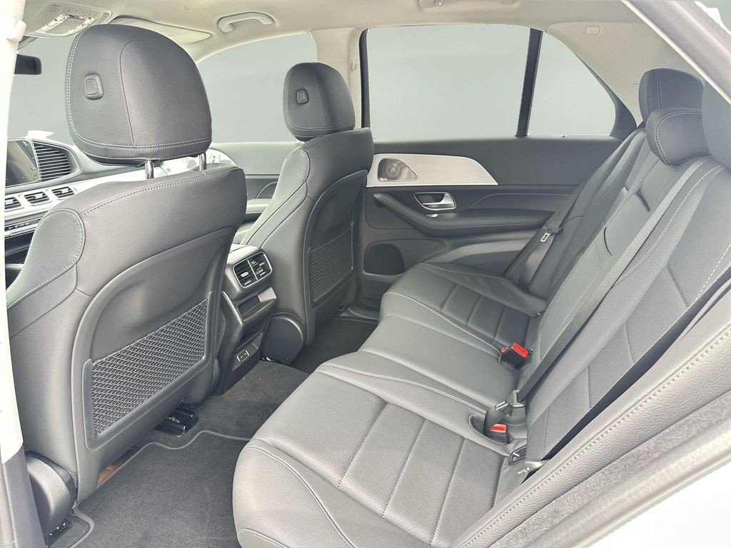 Mercedes-Benz GLE 300 d 4MATIC (foto 13)
