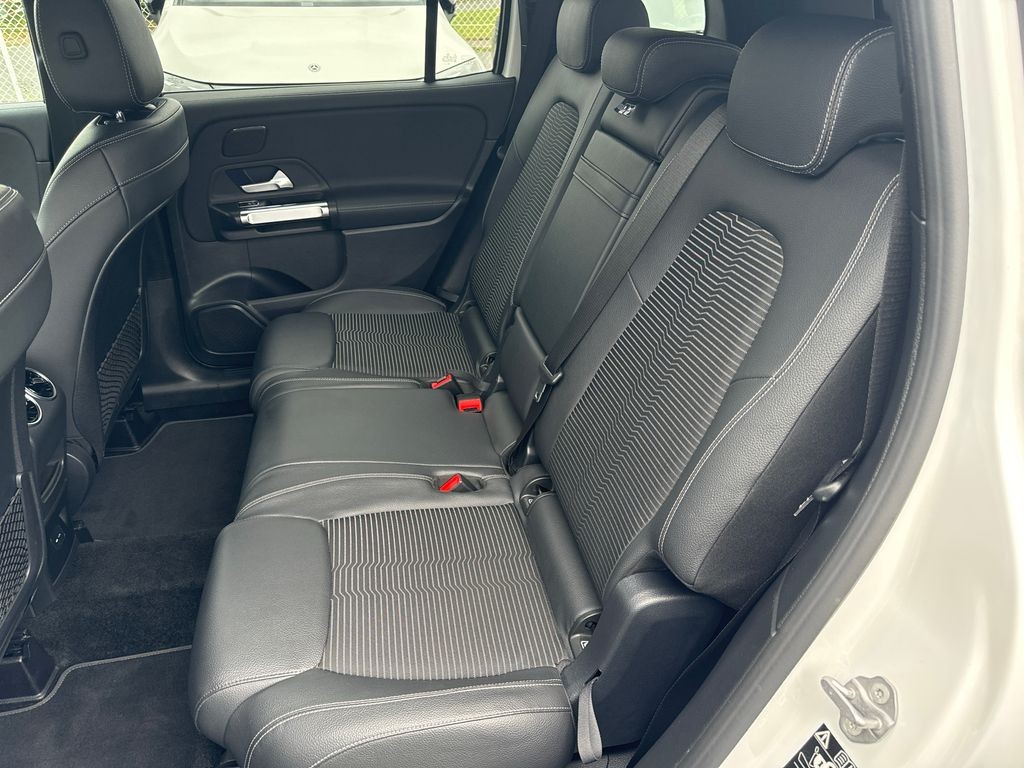 Mercedes-Benz GLB 200 PROGRESSIVE 200d (foto 13)