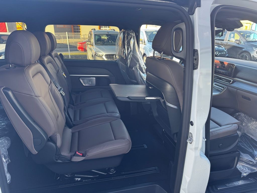 Mercedes-Benz V 300 EXCLUSIVE L 4MATIC skladem (foto 7)