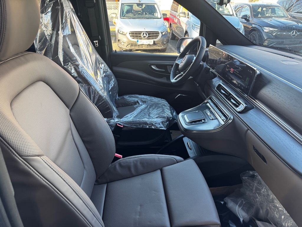 Mercedes-Benz V 300 EXCLUSIVE L 4MATIC skladem (foto 8)