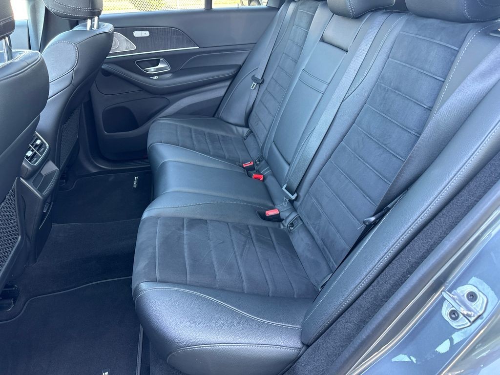 Mercedes-Benz GLE 300 300d AMG paket (foto 13)