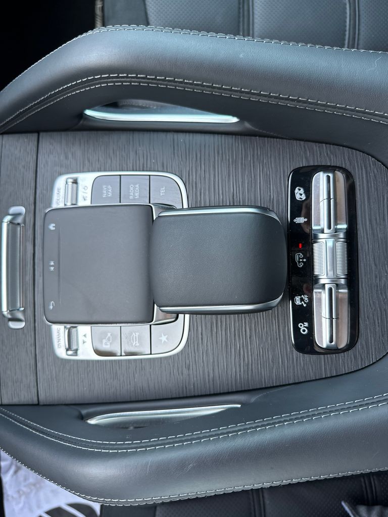 Mercedes-Benz GLE 53 AMG Coupe (foto 15)