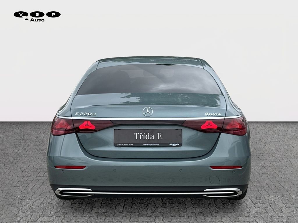 Mercedes-Benz E 220 d 4MATIC (foto 3)