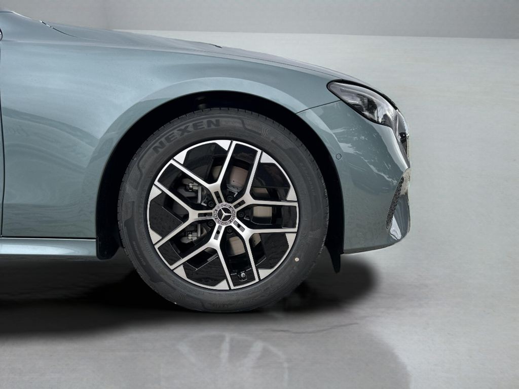 Mercedes-Benz E 220 d 4MATIC (foto 14)