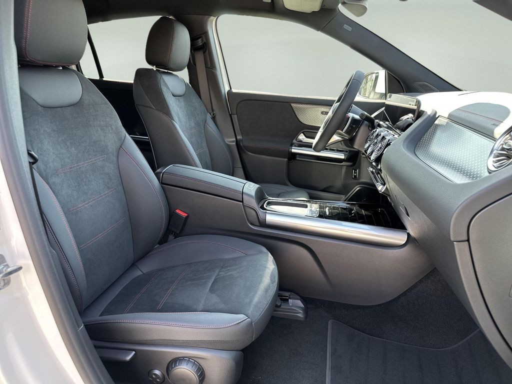 Mercedes-Benz EQA 250+ (foto 11)