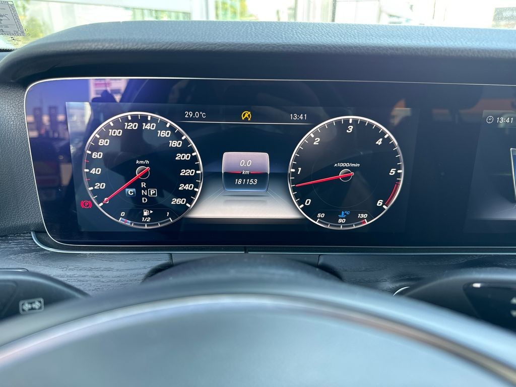 Mercedes-Benz E 350 ALL TERRAIN 350d 4M  (foto 9)