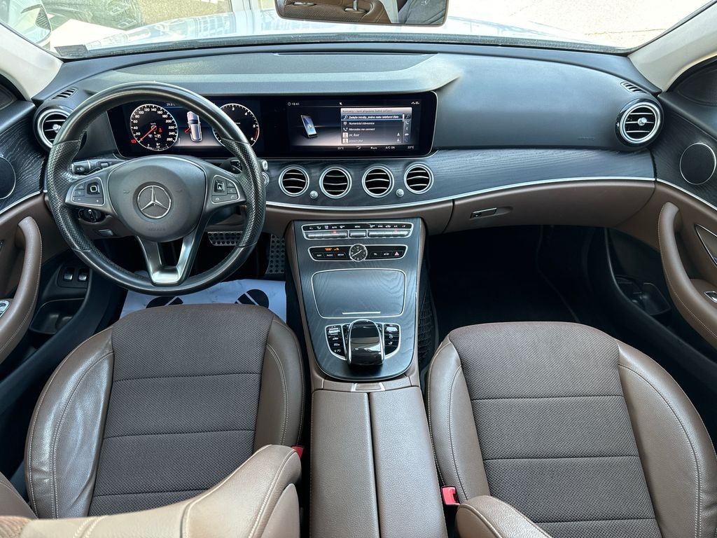 Mercedes-Benz E 350 ALL TERRAIN 350d 4M  (foto 10)