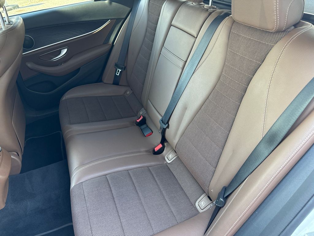 Mercedes-Benz E 350 ALL TERRAIN 350d 4M  (foto 13)