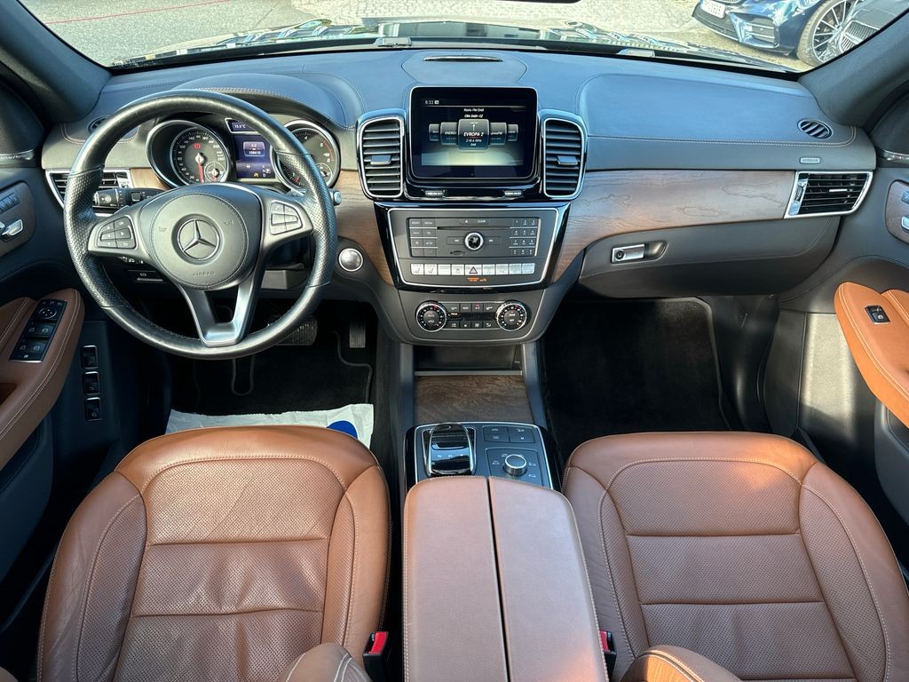 Mercedes-Benz GLS 350 (foto 10)