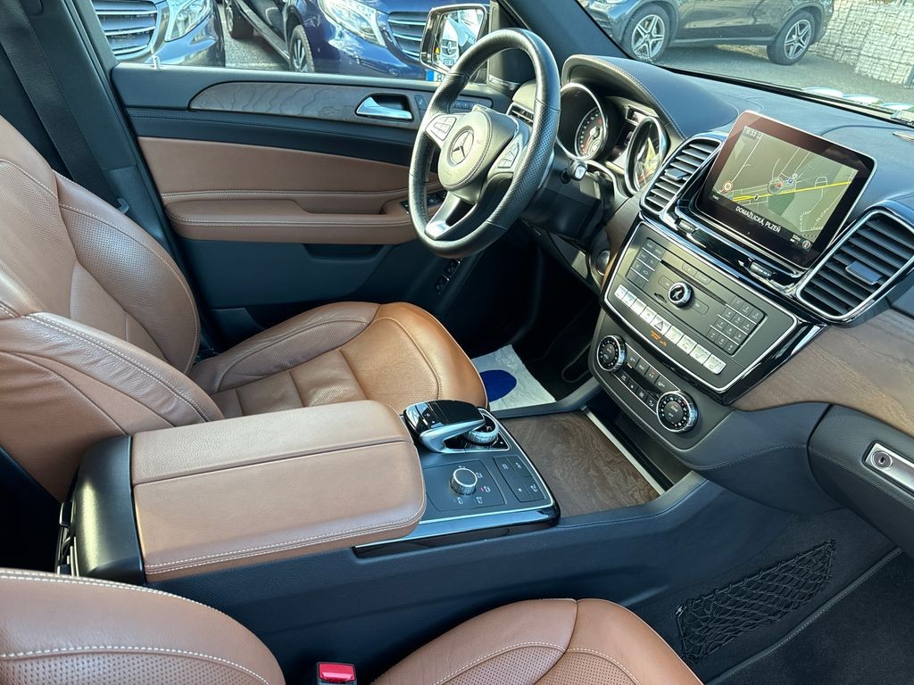 Mercedes-Benz GLS 350 (foto 11)