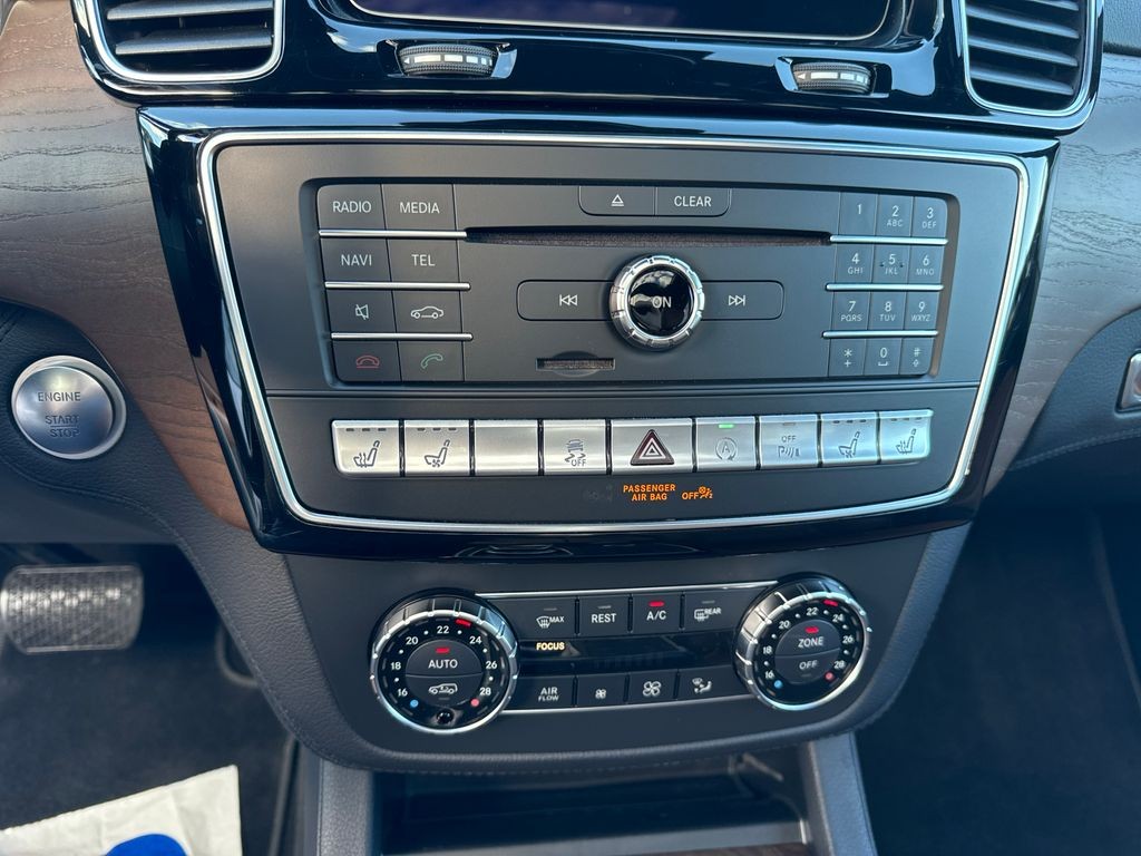 Mercedes-Benz GLS 350 (foto 15)