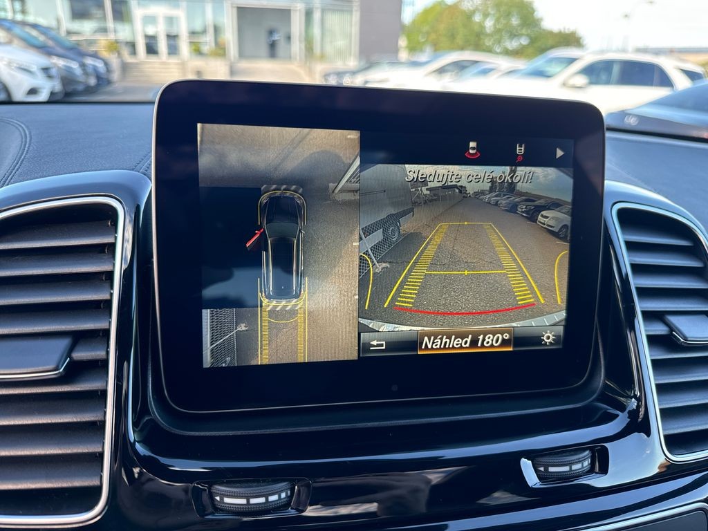 Mercedes-Benz GLS 350 (foto 16)