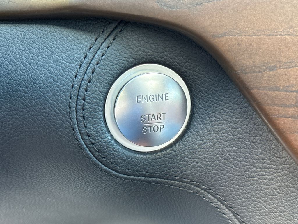 Mercedes-Benz GLS 350 (foto 23)