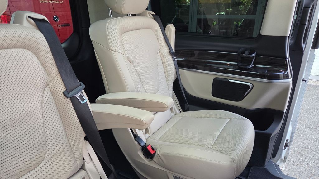 Mercedes-Benz V 250d/L Avantgarde (foto 24)