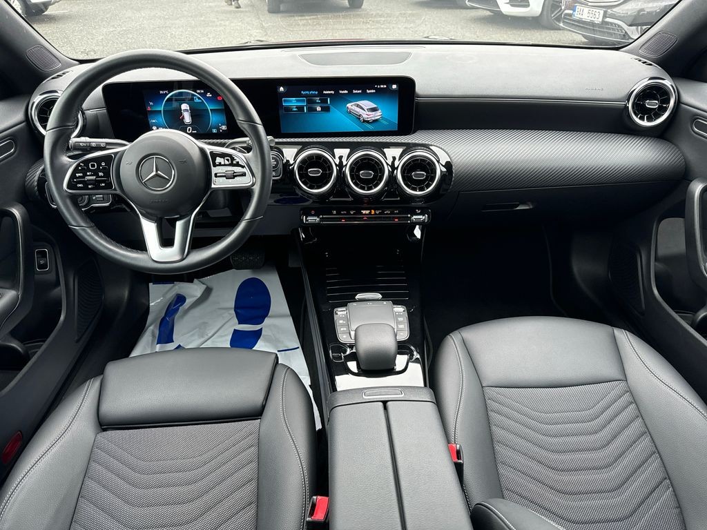 Mercedes-Benz CLA 200 200d SB Style (foto 9)