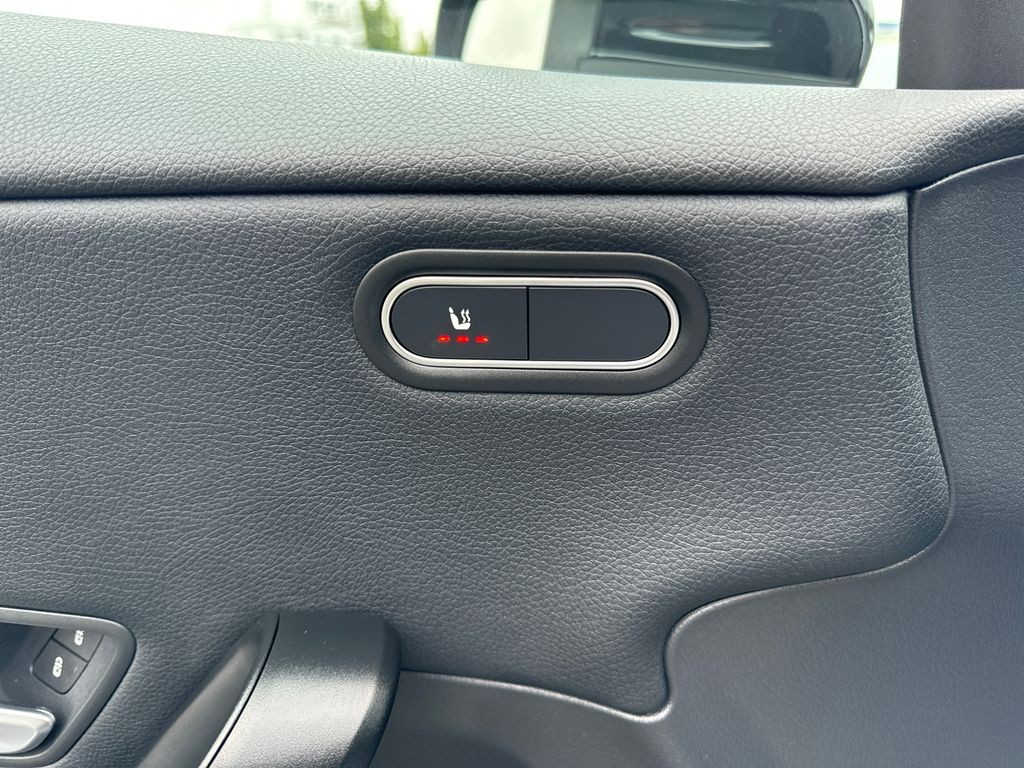Mercedes-Benz CLA 200 200d SB Style (foto 13)