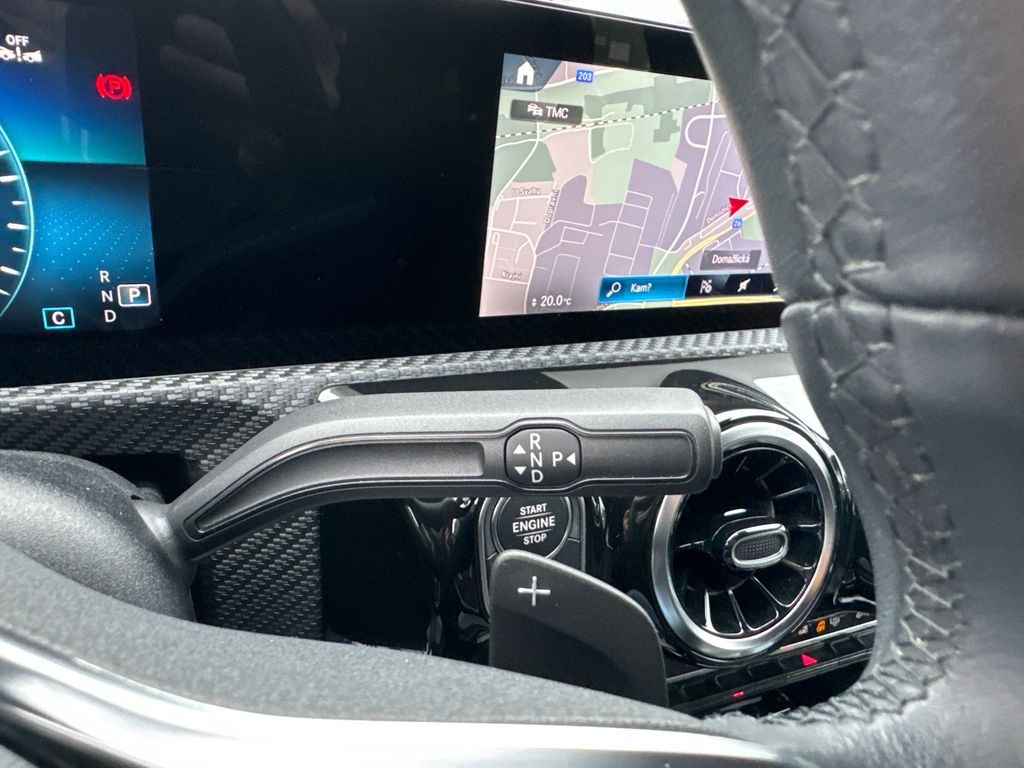 Mercedes-Benz CLA 200 200d SB Style (foto 18)